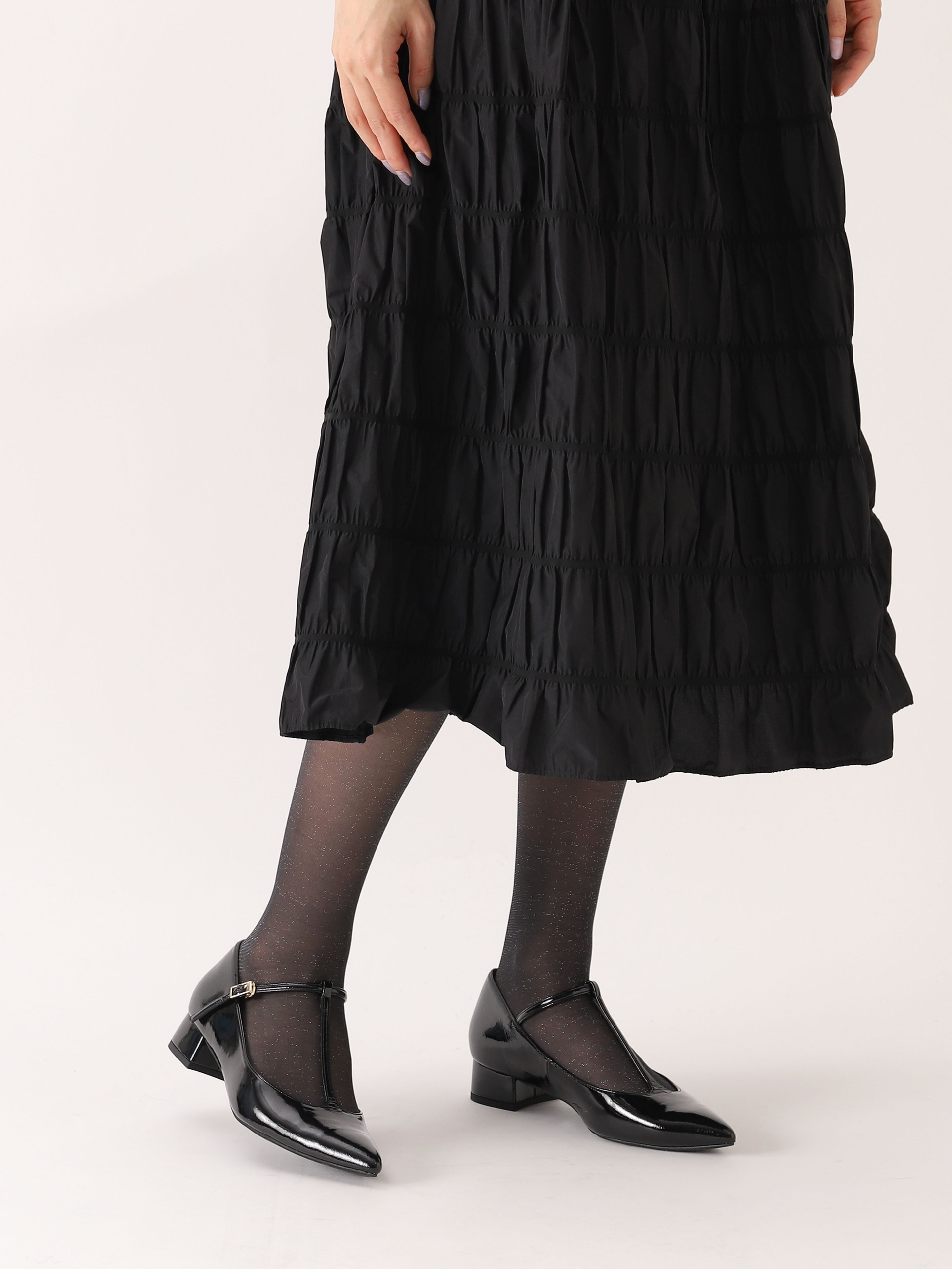 シアーラメハイソックス ( 011770064 ) | 靴下屋公式通販 Tabio