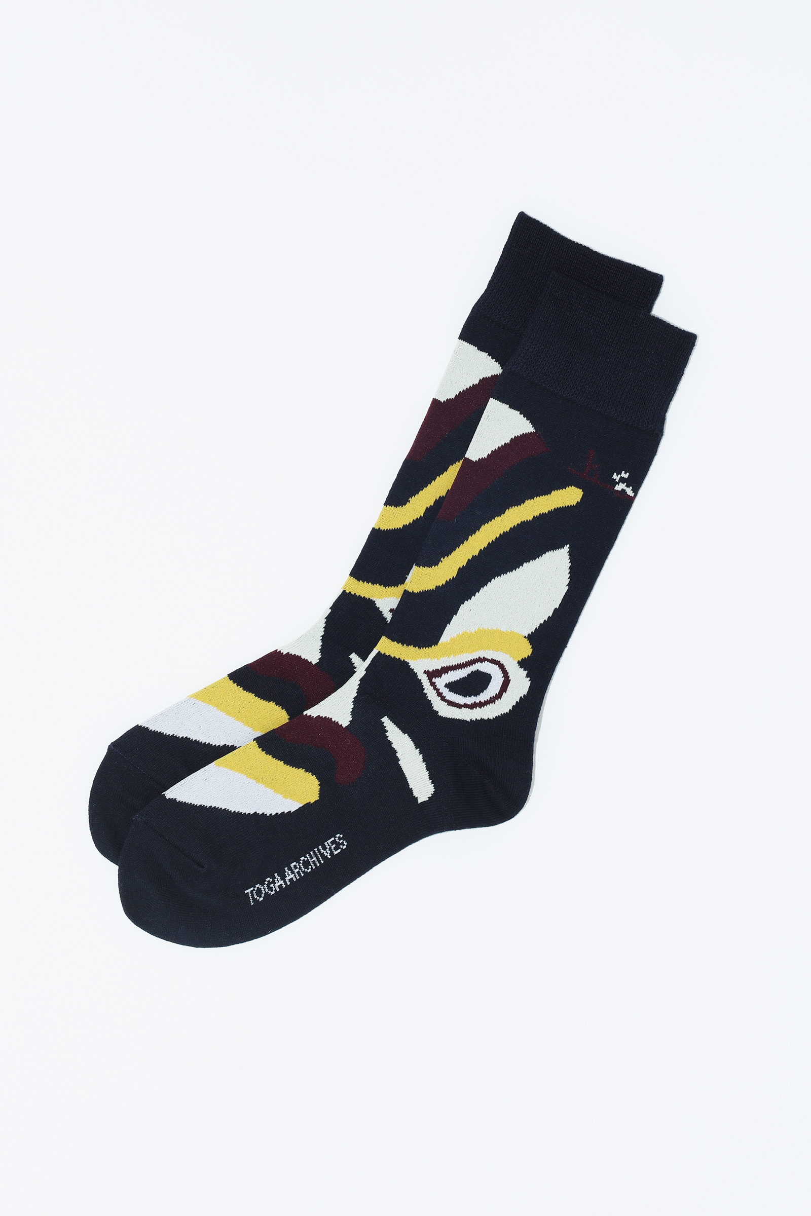 TOGA Totem pole socks（22.5～24.5cm） ( 021141016 ) | 靴下屋公式