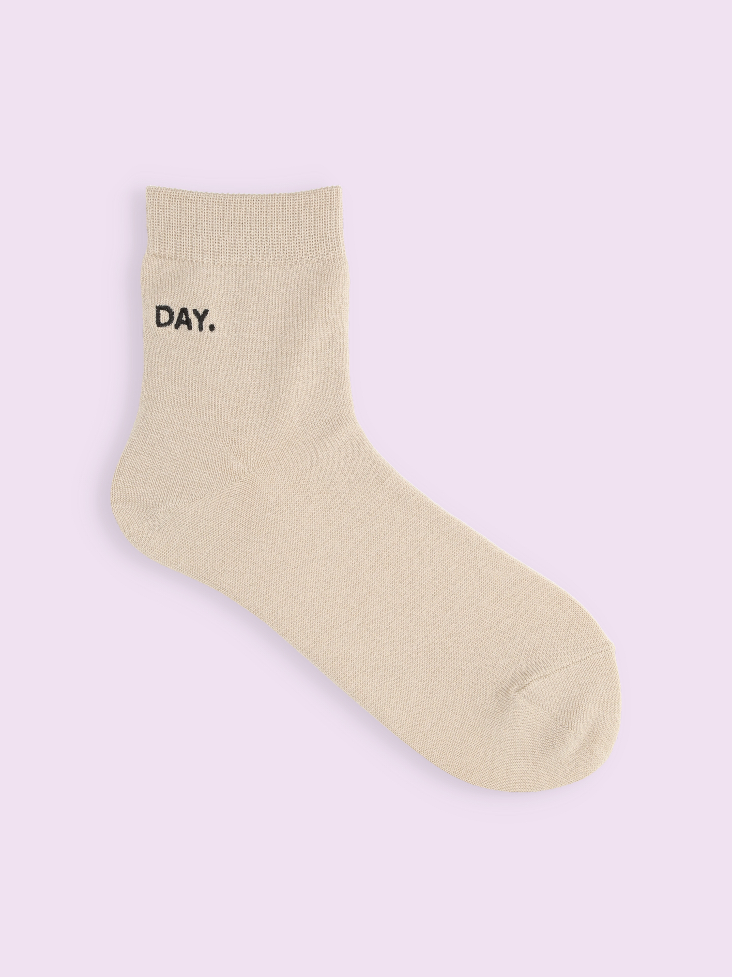 3足1,386円】NEW1週間刺繍ショートソックス ( 031130410 ) | 靴下屋