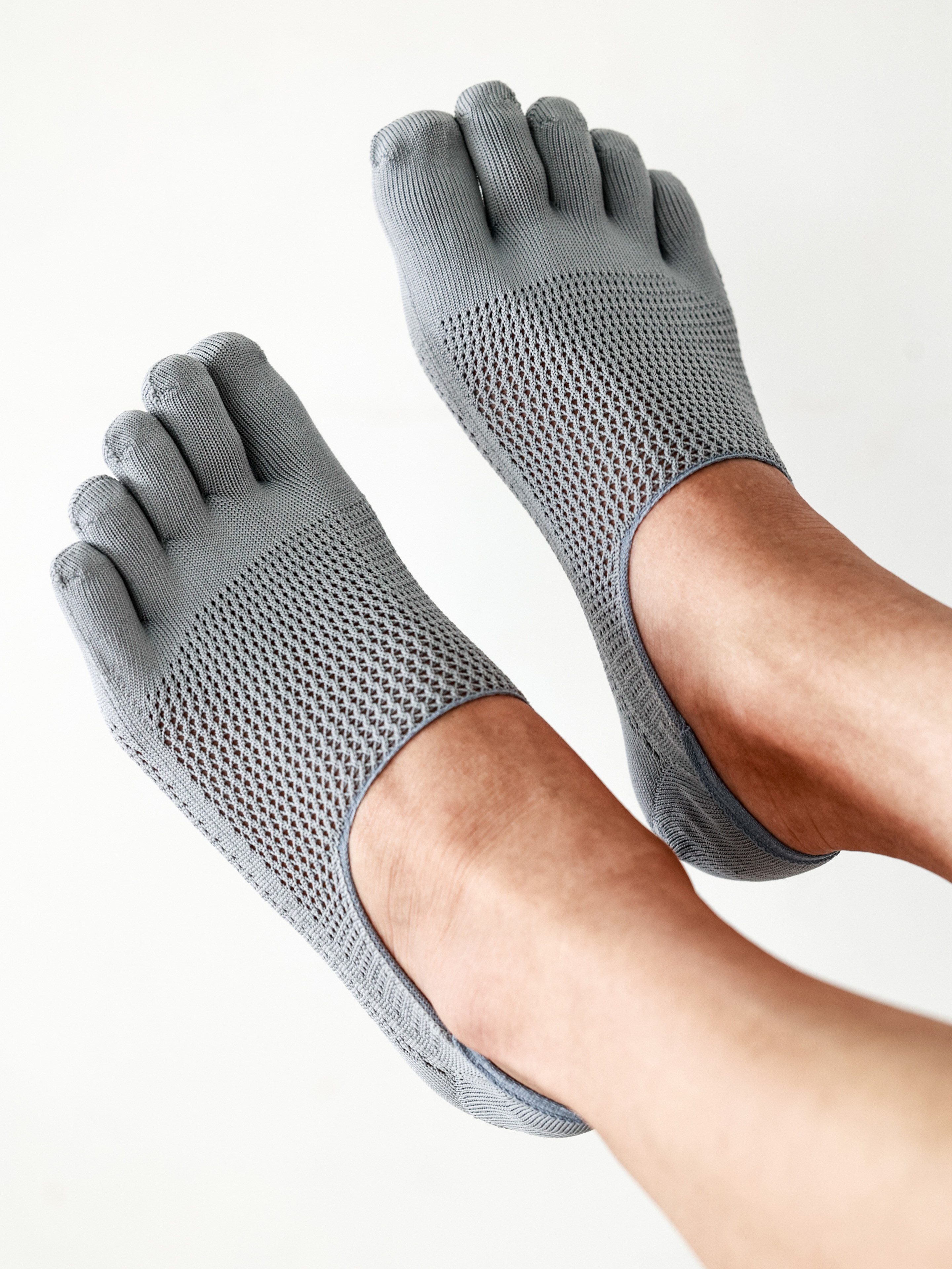 Tabio MEN】FULL MESH 五本指カバーソックス ( 062110030 ) | 靴下屋
