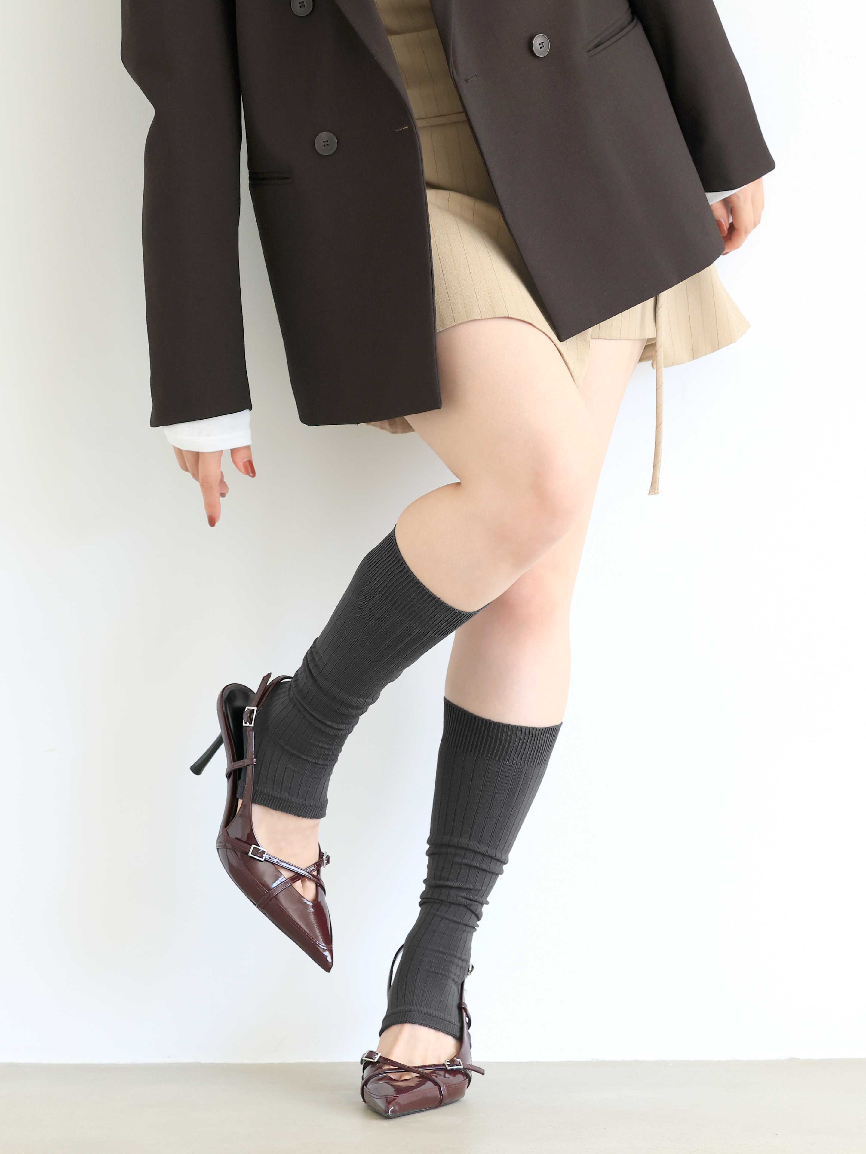 SALE リブトレンカミディ丈ソックス ( 081170004 ) | 靴下屋公式通販